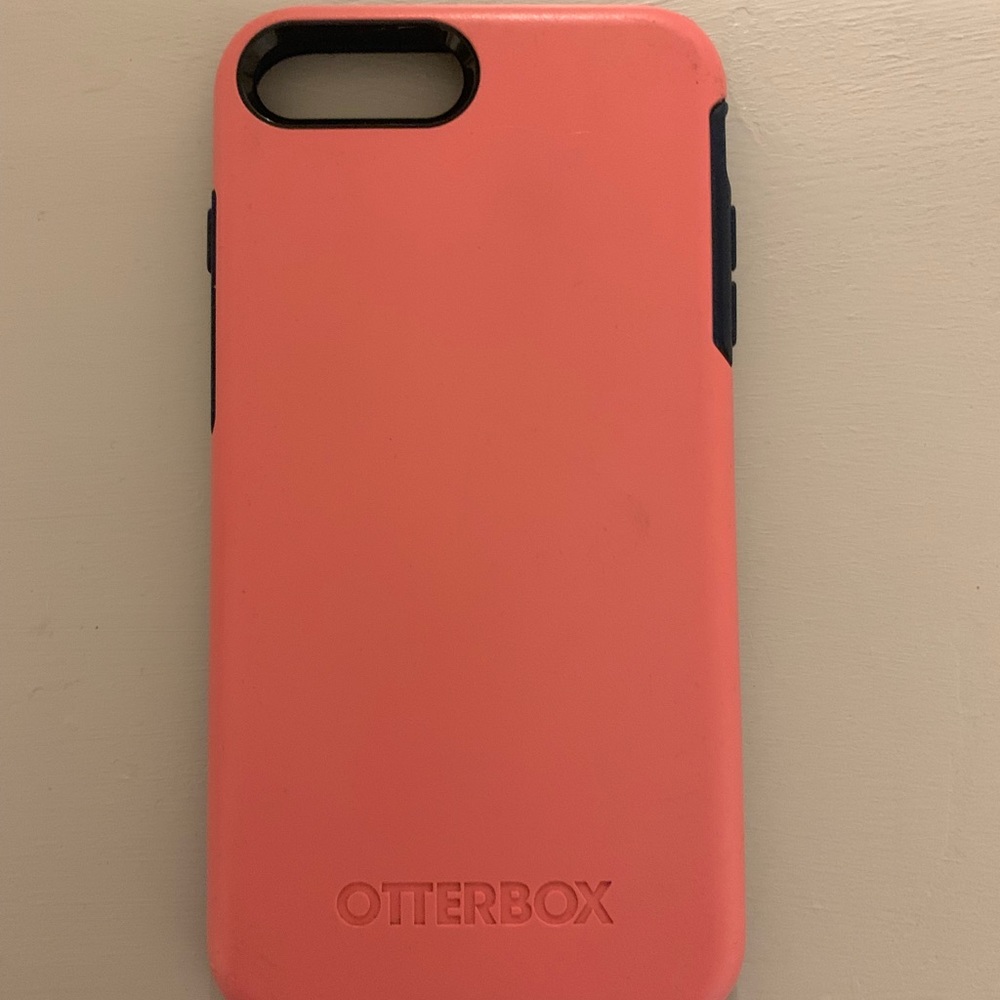 iPhone 7 plus Otterbox protective case
